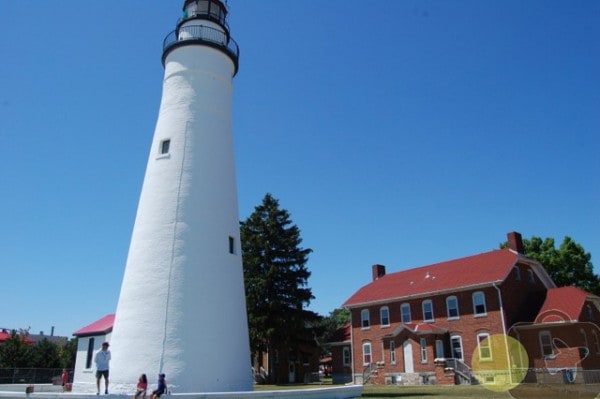 Fort Gratiot Lighthouse - Climb Michigan's Oldest Standing Lighthouse ...