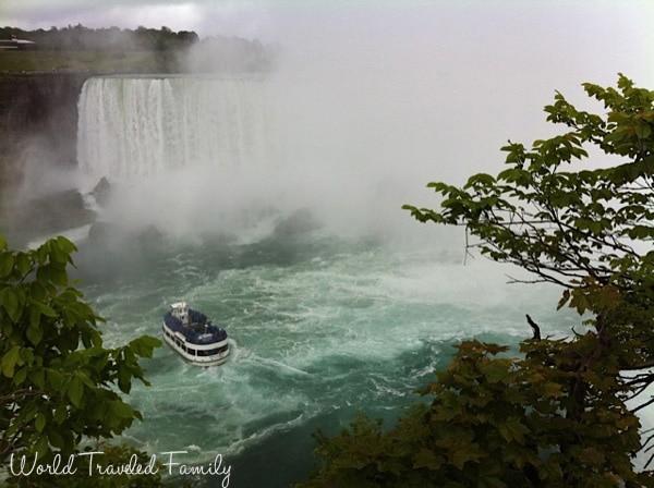 Maid of the mist Horseshoe Falls, Niagara Falls