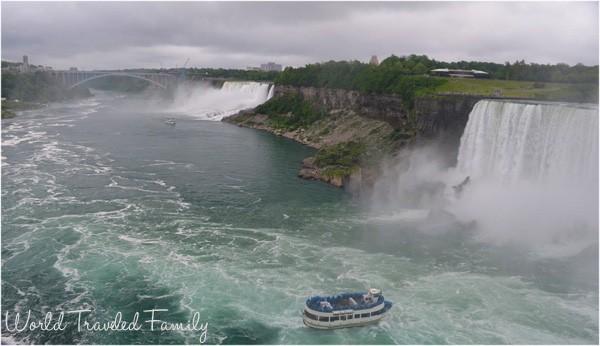 The maid of the mist, horseshoe falls, Niagara Falls