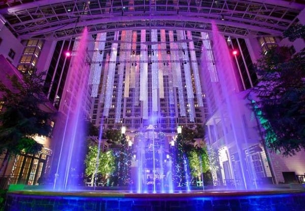 Fountain view of Atrium at Christmas National Harbour