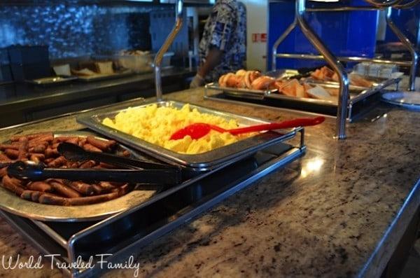 Freedom of the Seas - breakfast buffet