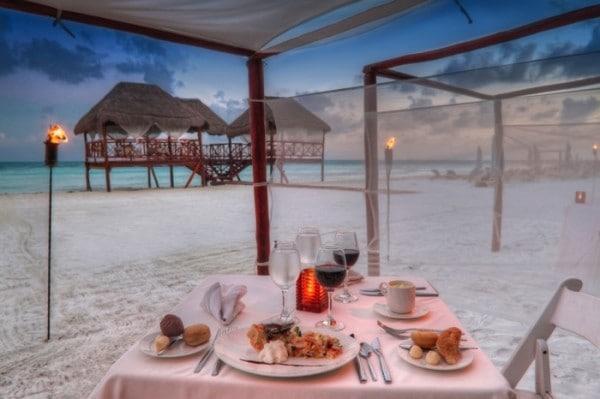 El Dorado Maroma beachfront dining