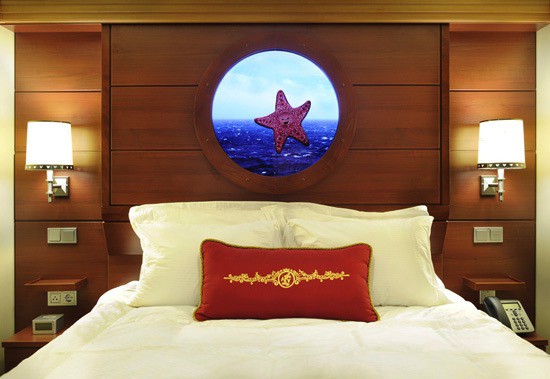 Magical Portholes on the Disney Fantasy