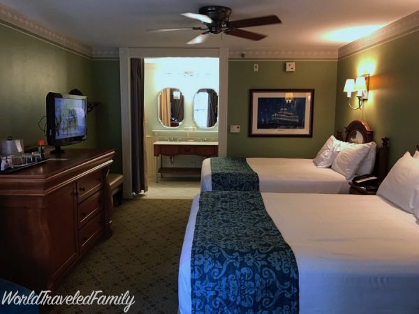 Walt Disney World Port Orleans Riverside standard room