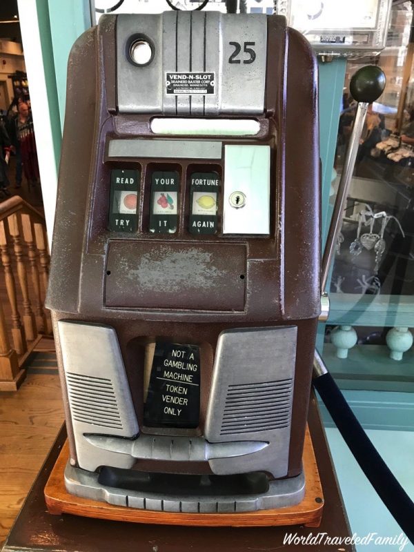 Winchester Mystery House - slot machine