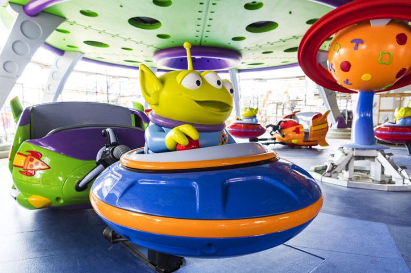 Alien Swirling Saucers at Toy Story Land